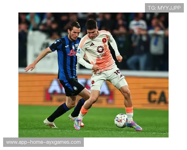 足球意甲挑射打穿门线成为焦点 足球意甲挑射打穿门线成为焦点