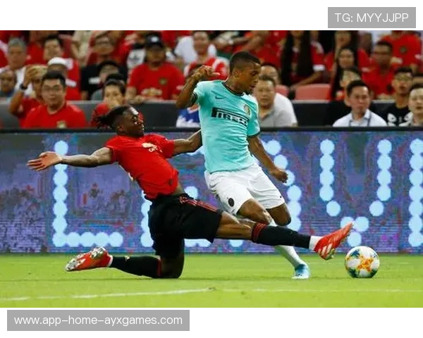 拜仁中路连续渗透终结对手防守——洞悉现代足球的进攻艺术